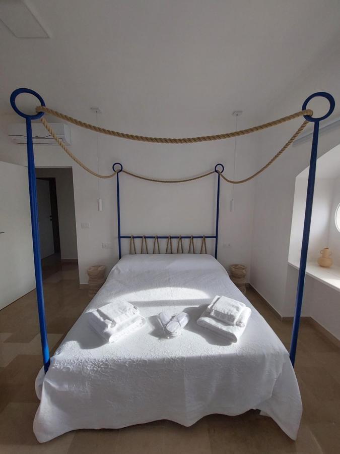 Palazzo Accinni B&B Monopoli Extérieur photo