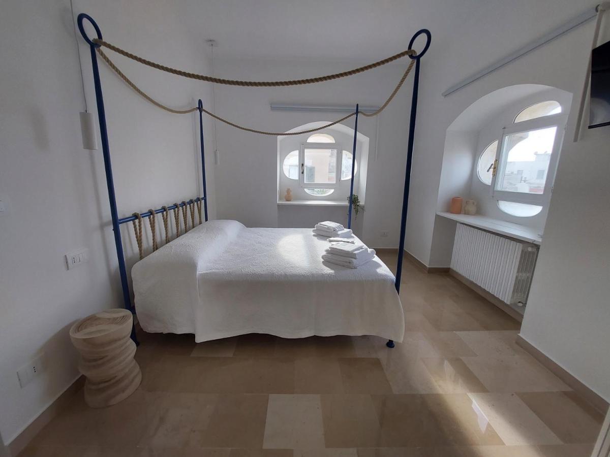 Palazzo Accinni B&B Monopoli Extérieur photo